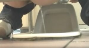 地方公衆和式トイレ盗撮 6